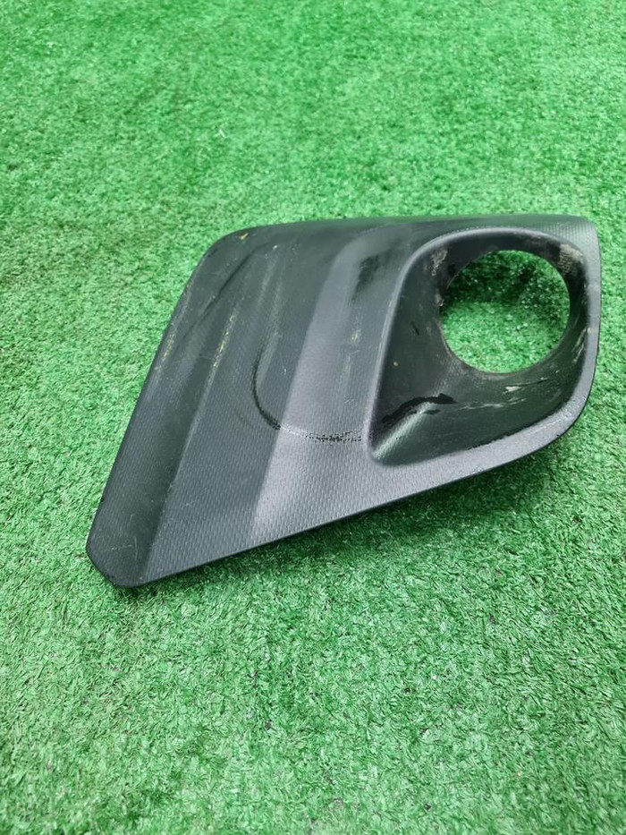 Накладка ПТФ левая Subaru Forester 5 SK (18-21)