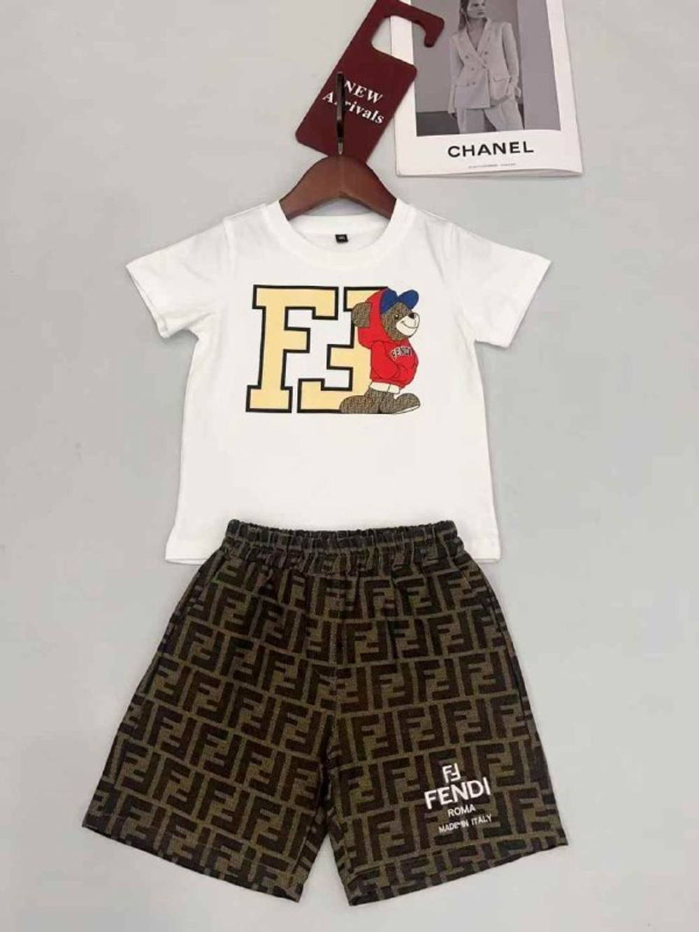 Детские шорты и футболка Fendi Roma