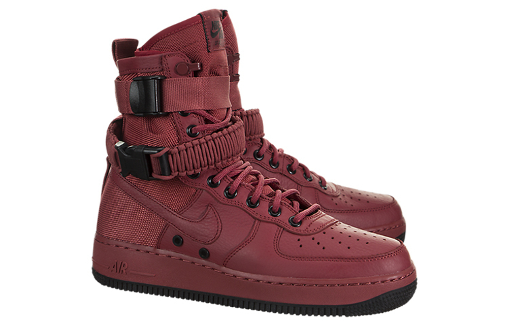 Кроссовки Nike Air Force 1 (Женская размерная сетка)