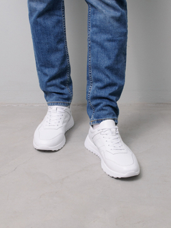 Кроссовки V7295