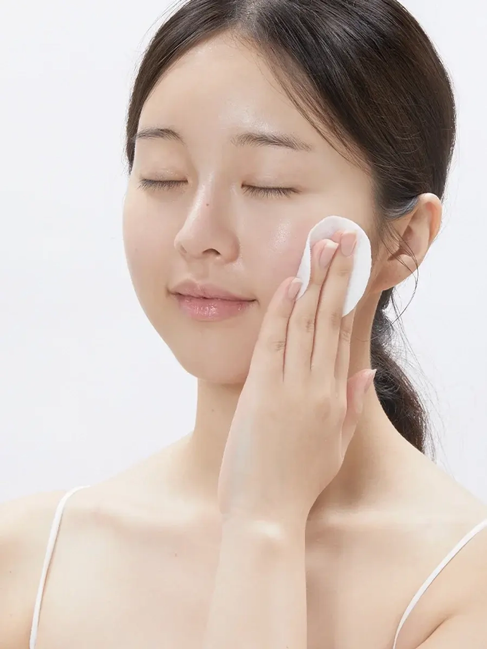 VT Cosmetics Отшелушивающие тонер-пэды с газированной водой и микроиглами Reedle Shot Synergy Sparkling Toner Pad 80 шт