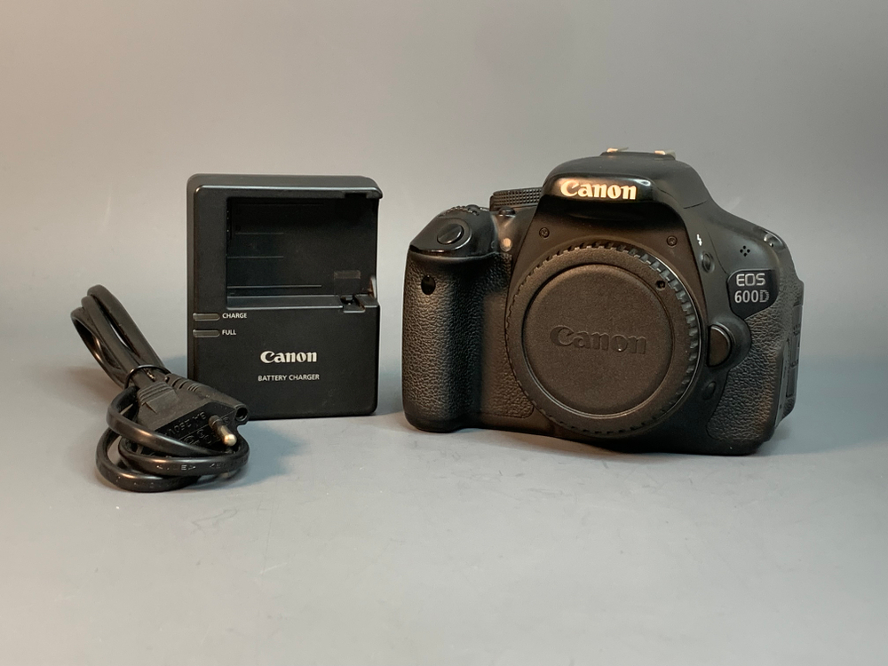 Canon EOS 600D 50.000 кадров