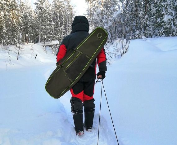 Чехол AQUATIC для ледобуров ТОНАР ICEBERG EURO, SIBERIA, ARCTIC, INDIGO в работе.