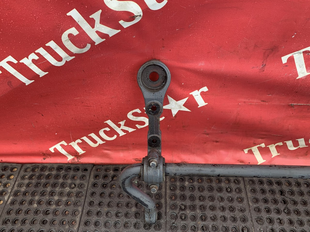 Стабилизатор передний 2021г