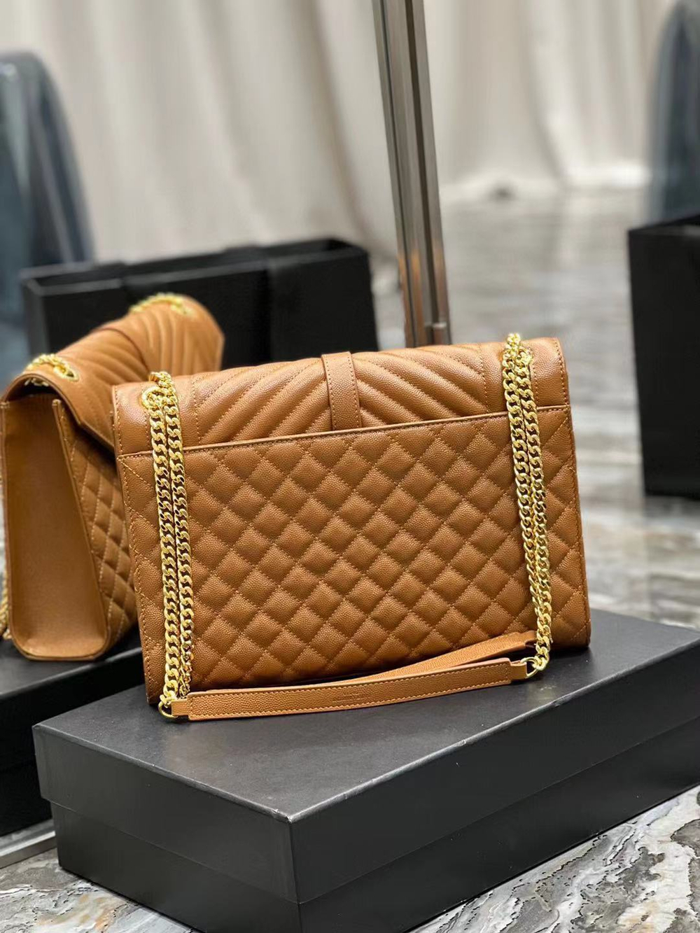 Saint Laurent Envelope Bag 31 cm