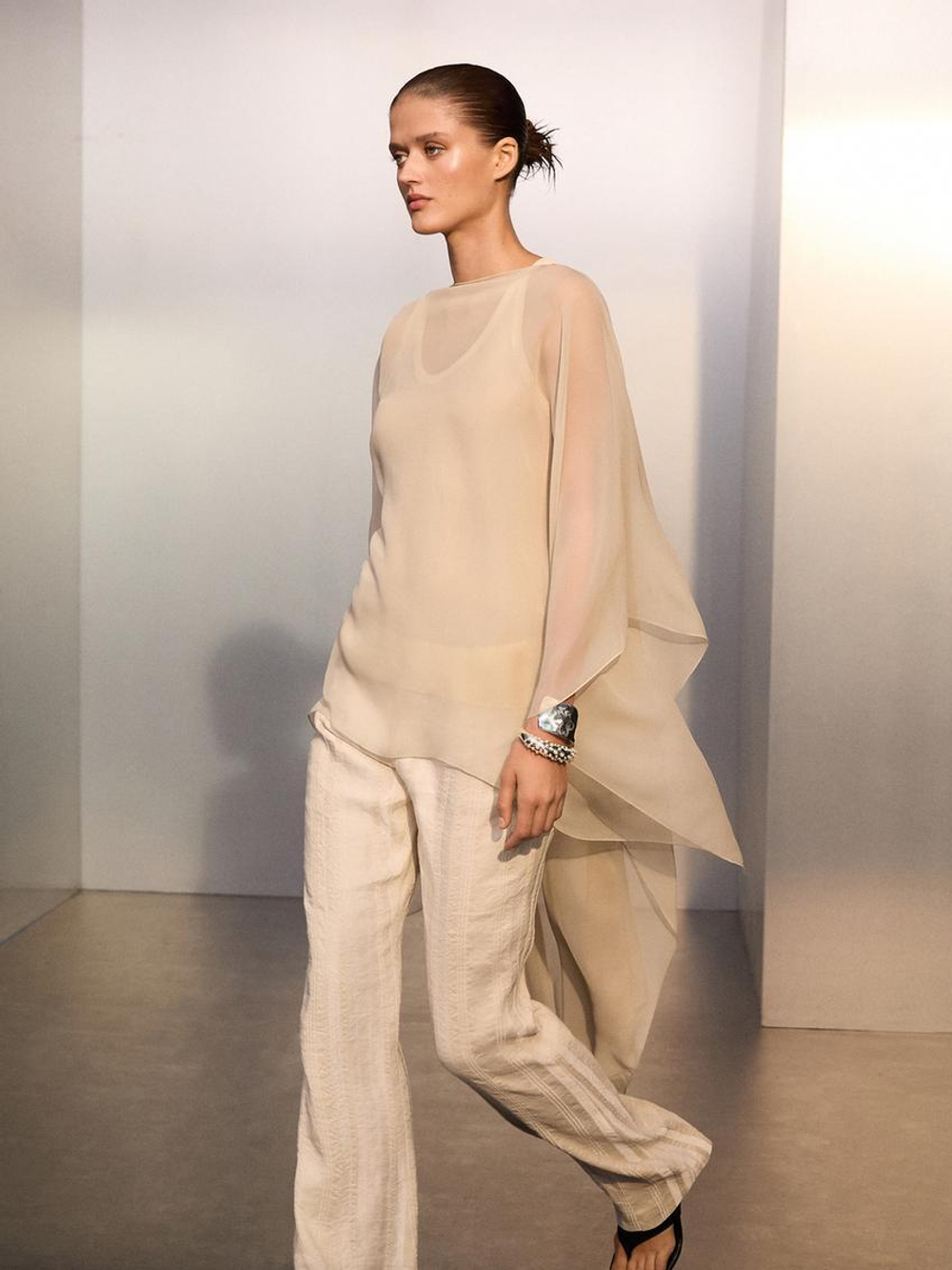 Massimo Dutti Расклешенные брюки из льняной смеси - Limited Edition, кремовый