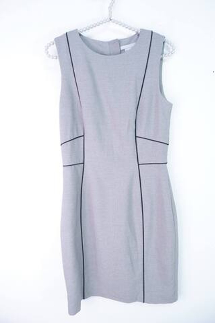 Платье H&M офисное, маркировка 38, визуально 44 размер