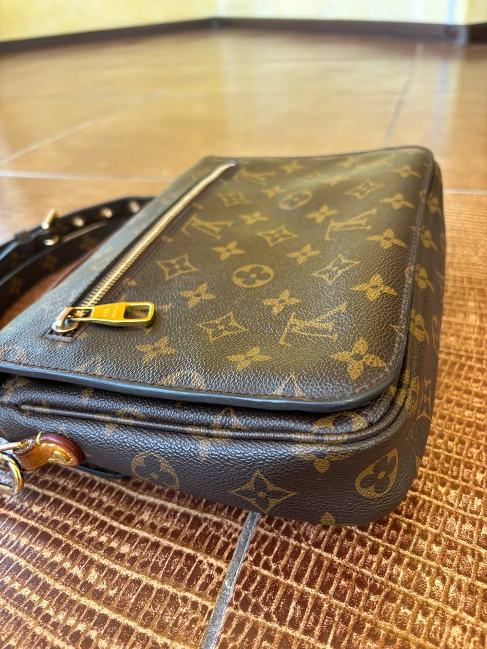 Сумка Louis Vuitton Pochette Metis
