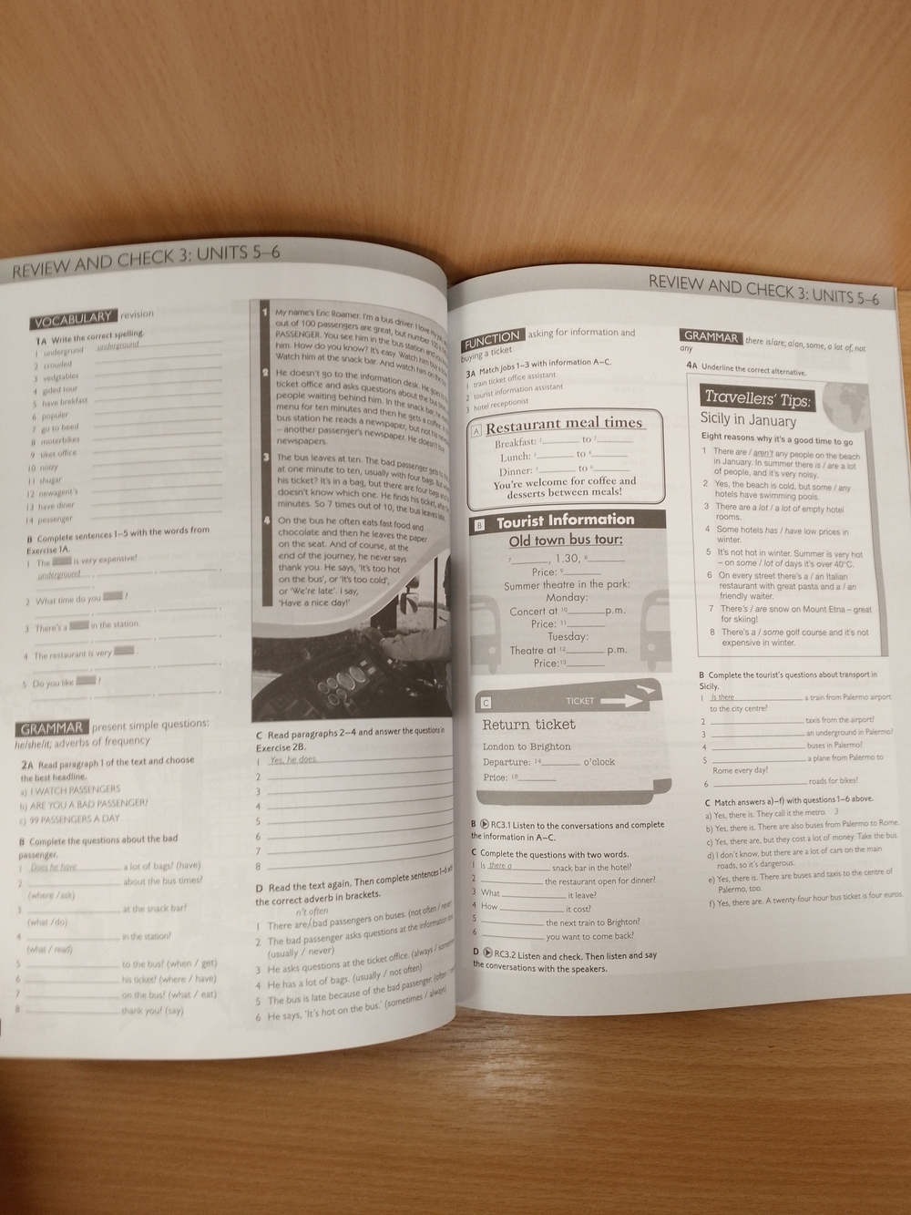 Speakout Starter Workbook with Key and Audio CD Pack