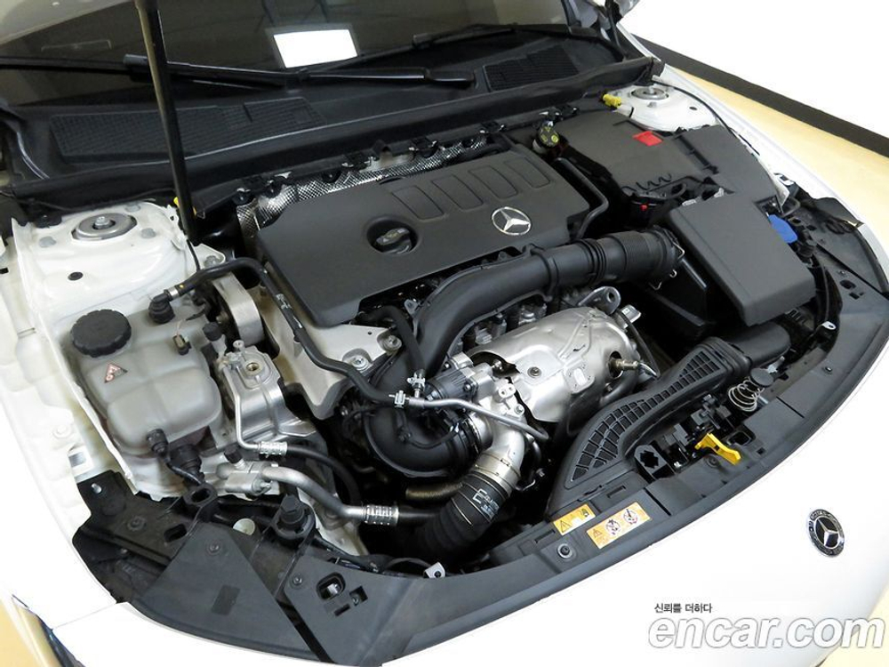 Mercedes-Benz A-Class W177 A220 Hatchback (06.2020)