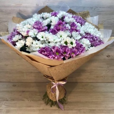 Букет из 15 веточек кустовых хризантем