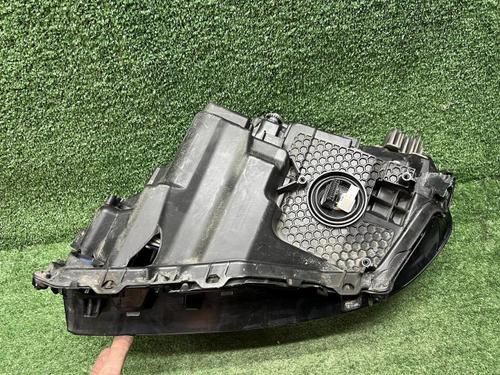 Битая Фара правая Land Cruiser 300 (21-нв) LED