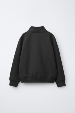 ZARA ОДНОТОННАЯ ТОЛСТОВКА С НАШИВКОЙ, ЧЕРНЫЙ