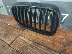Решетка радиатора правая BMW 5-Series (G30) 17-20 Б/У Оригинал 51137383520