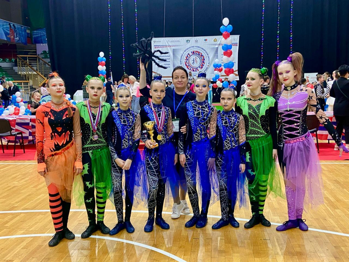 Шьем комбинезоны под образ с индивидуальным дизайном по вашим меркам