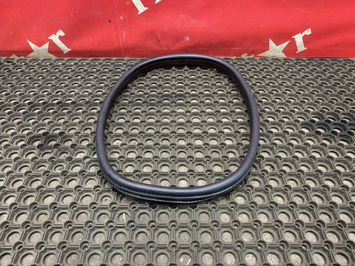 Уплотнитель инстpумeнтальногo ящикa 2019г