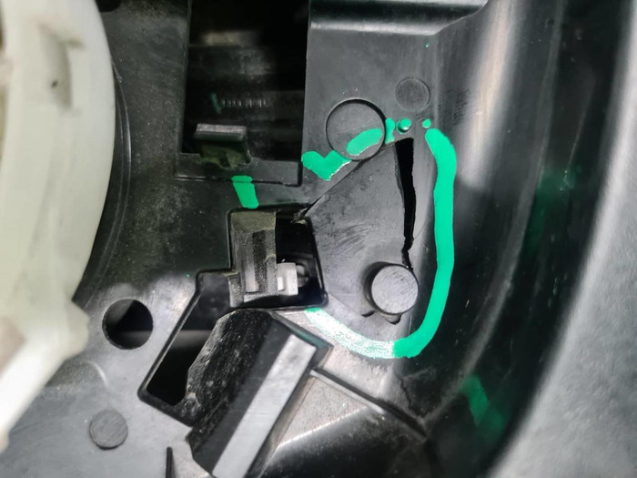 Зеркало левое Toyota Fortuner 2 (2015-н.в.) 9 контактов