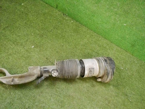 Стойка пневматическая передняя правая BMW X7 G07 (2019-н.в.)