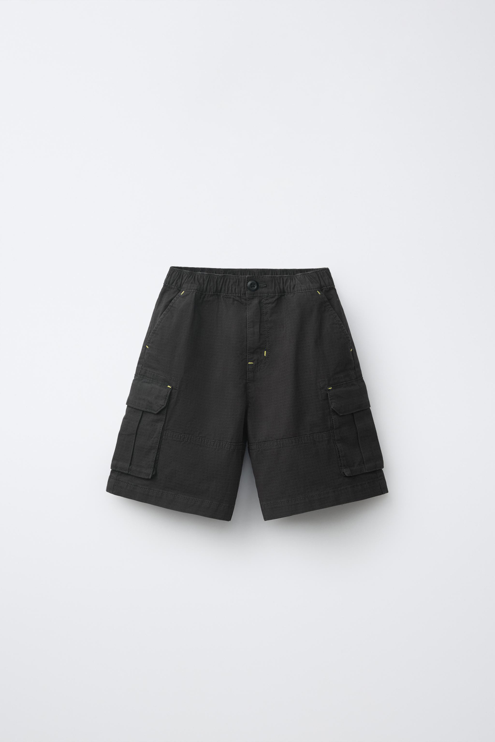 ZARA ШОРТЫ КАРГО ИЗ РЕЛЬЕФНОЙ ТКАНИ, ЧЕРНЫЙ