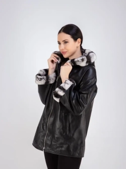 Куртка из натуральной кожи с капюшоном двустороннее