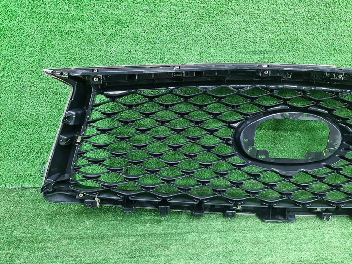 Решетка радиатора Infiniti QX50 2 (2017-н.в.)