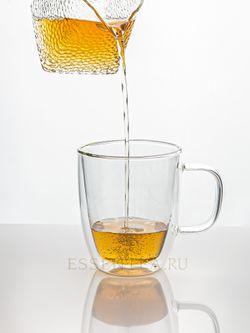 чашка стеклянная с ручкой