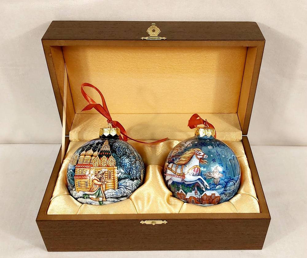 Набор новогодних шаров с ручной росписью "По-щучьему веленью" и "Снежная королева"