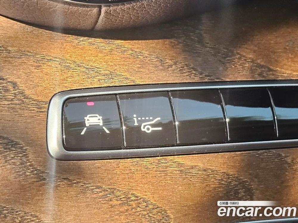 Mercedes-Benz E-Class W213 E300 4MATIC Exclusive (09.2019)