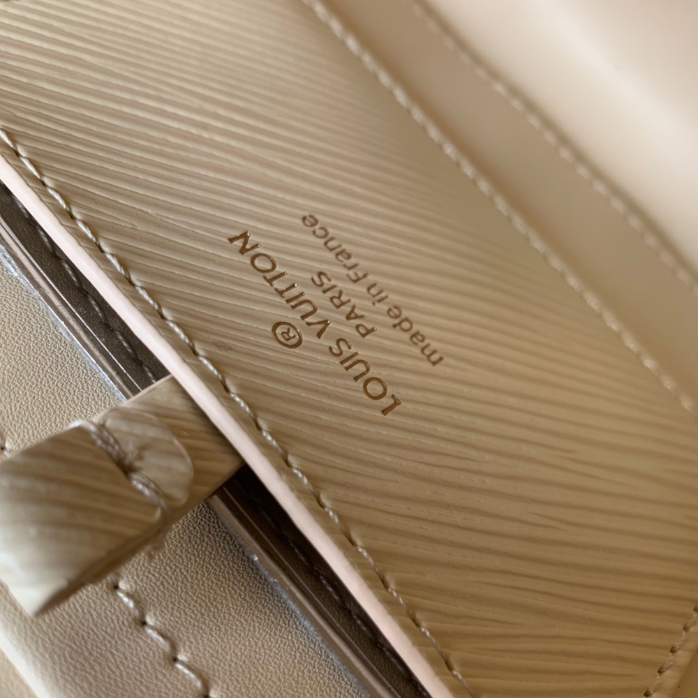 Louis Vuitton Twist MM