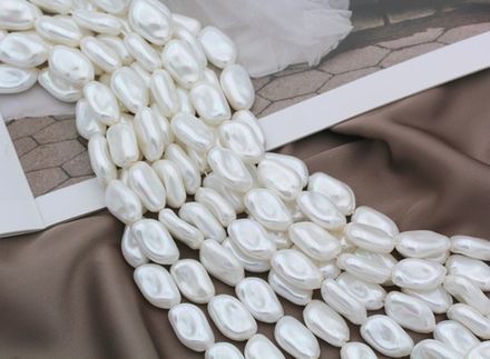 Жемчуг барочный 12мм, майорка (нить)