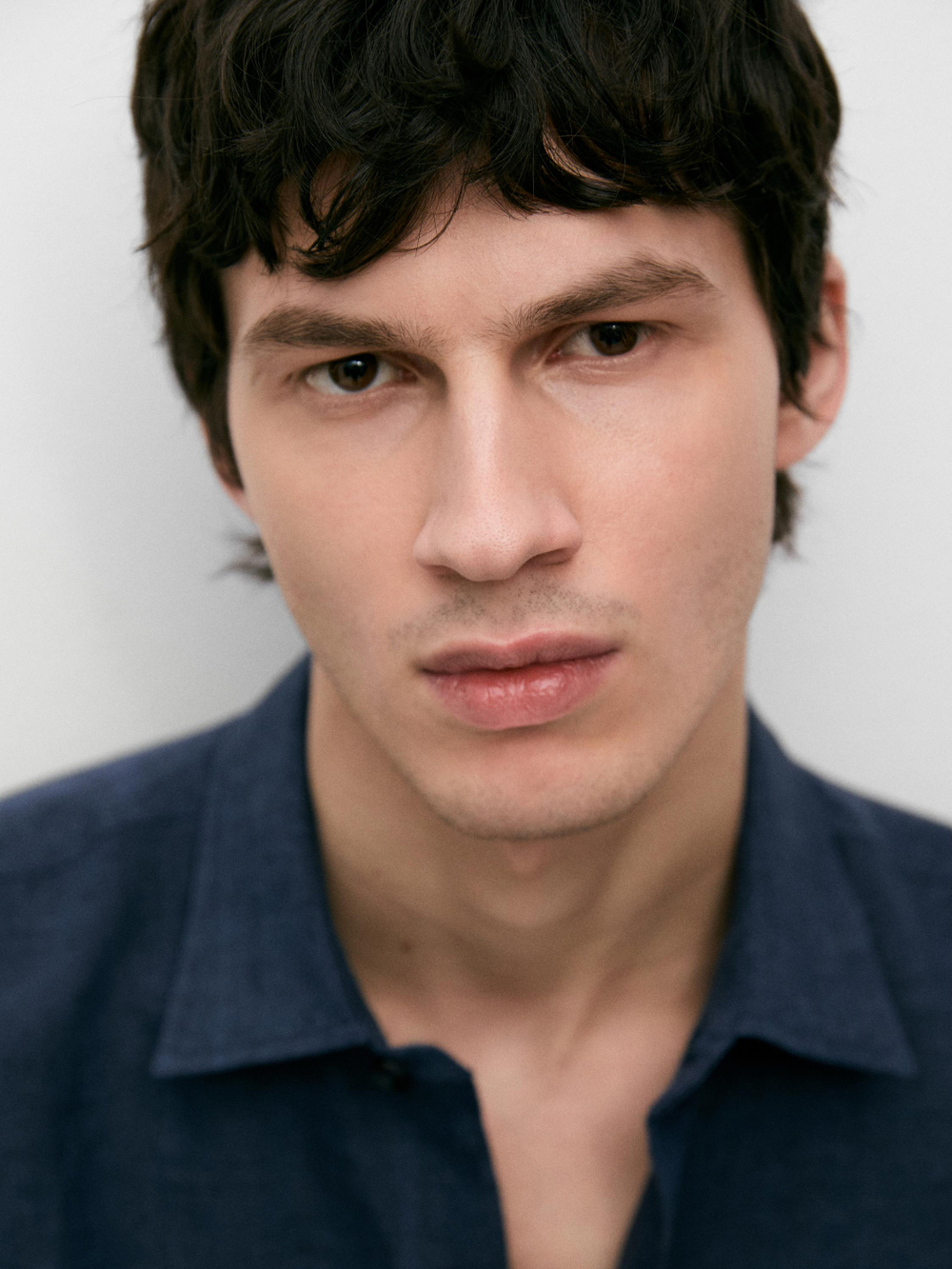 Massimo Dutti Рубашка из 100% льна, стандартного кроя, выцветший синий