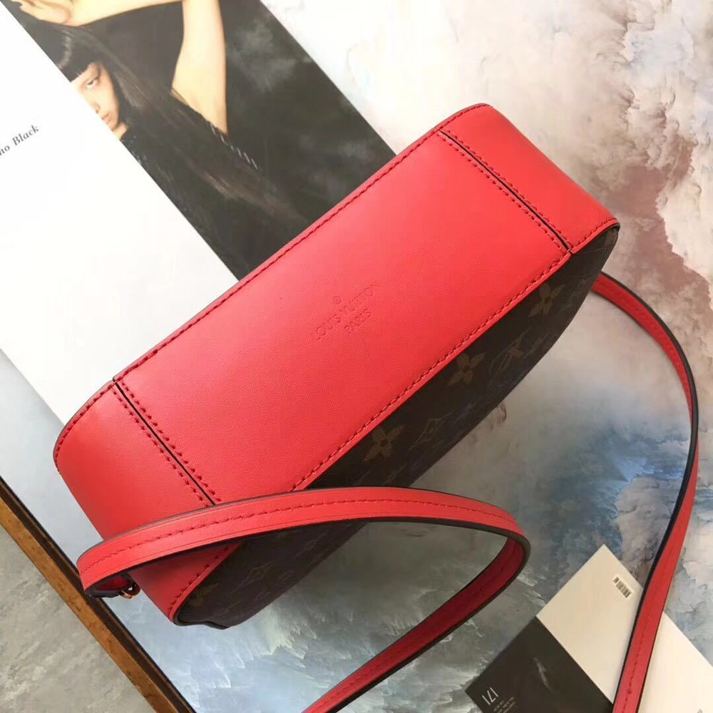 Louis Vuitton Saintonge