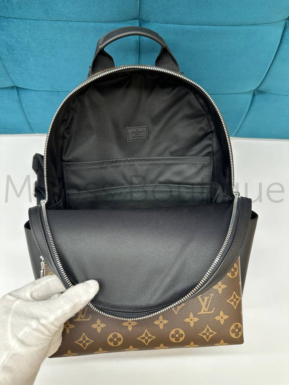 Мужской коричневый рюкзак Louis Vuitton Discovery PM с узором монограм
