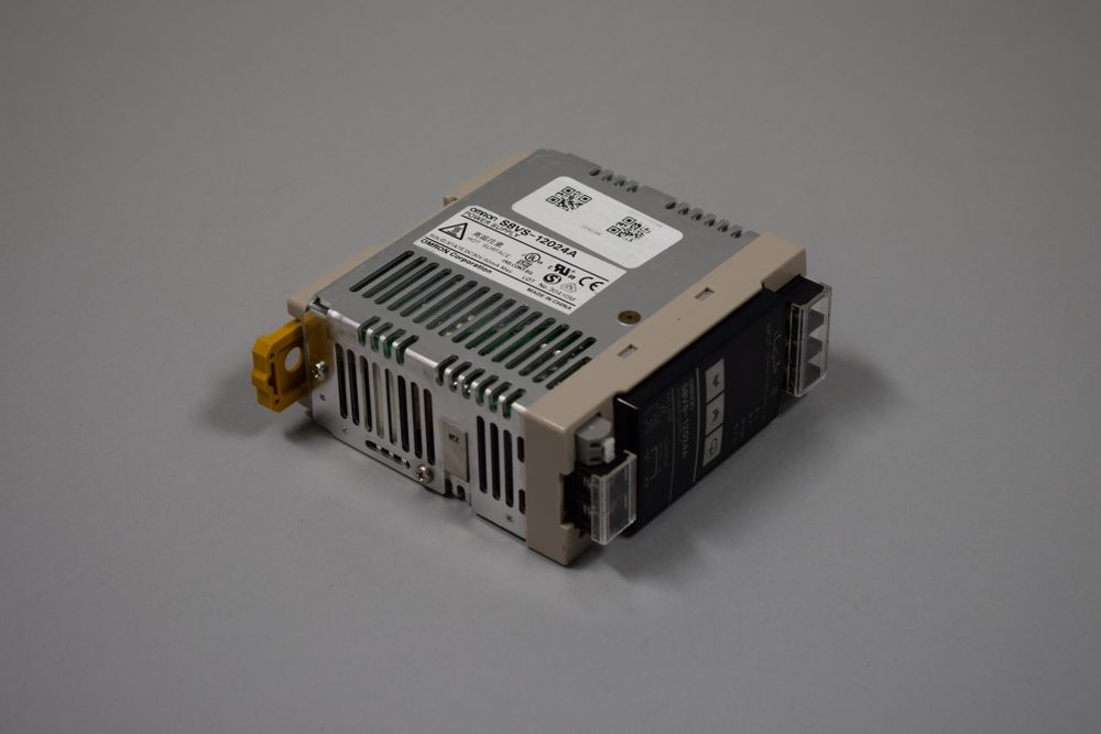 OMRON S8VS-12024A