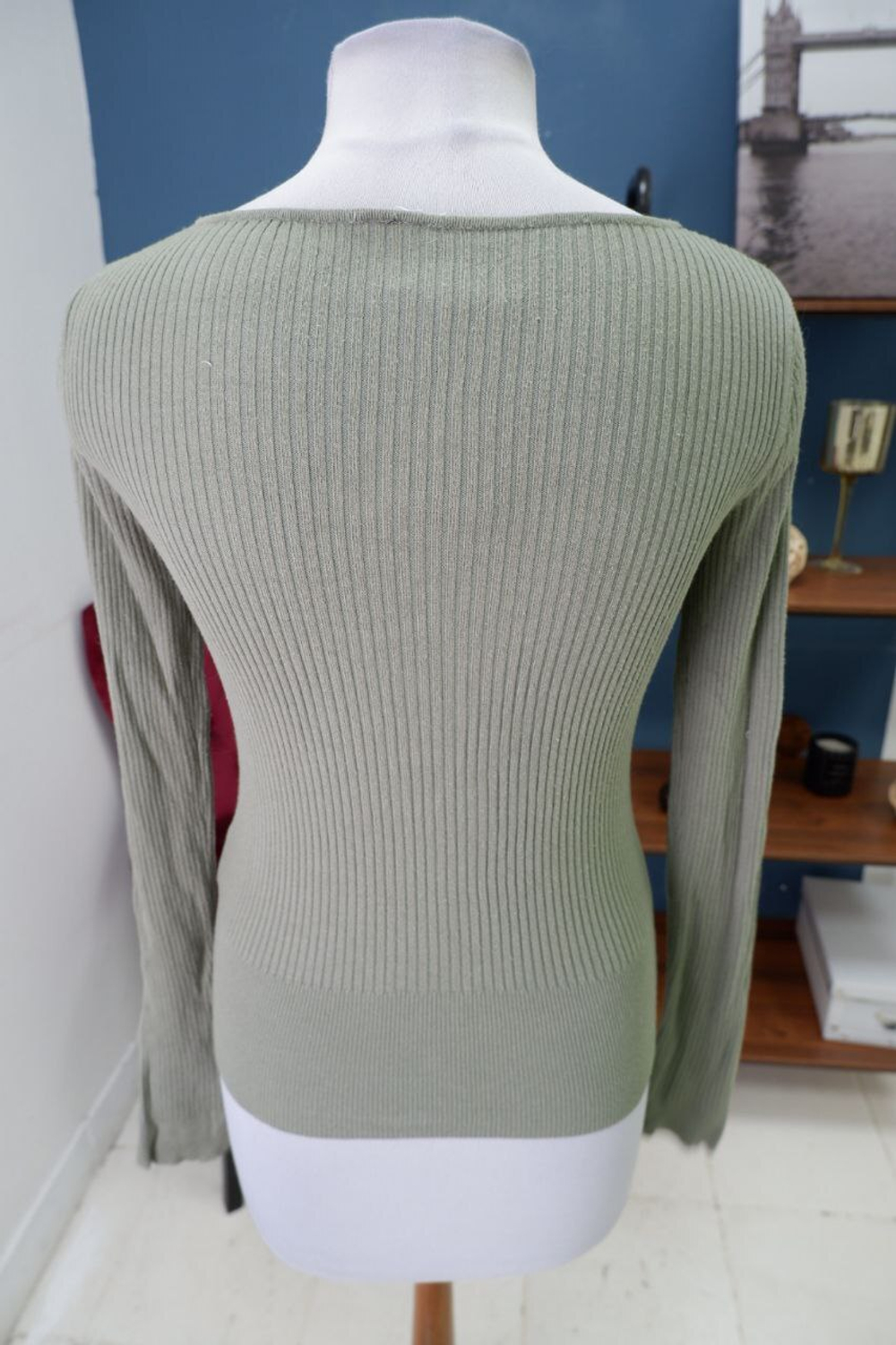 Кофта на пуговицах 44 размер