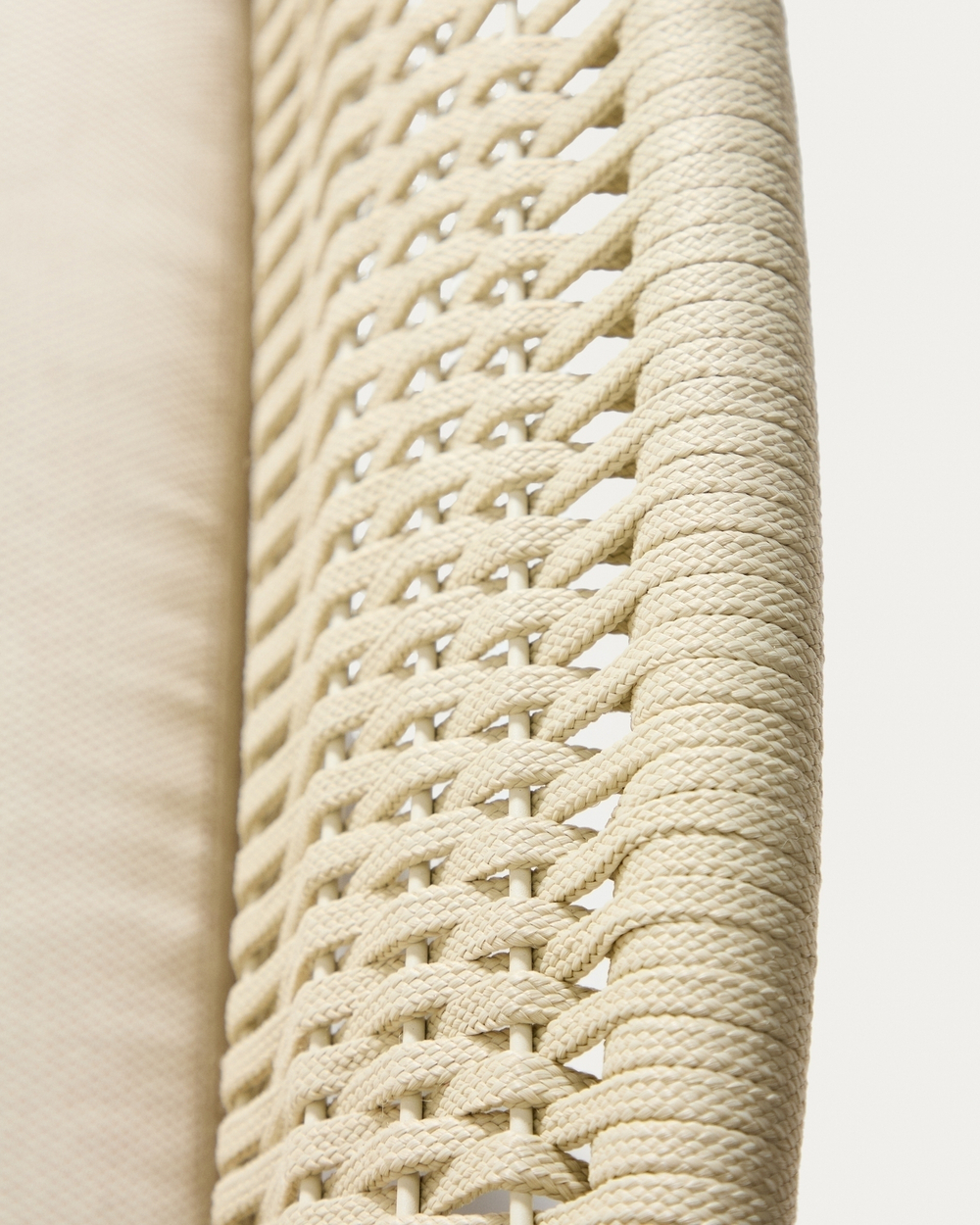 Уличный диван Alipa из акации и веревки цвета экрю 165 см