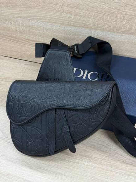 Сумка-слинг Dior