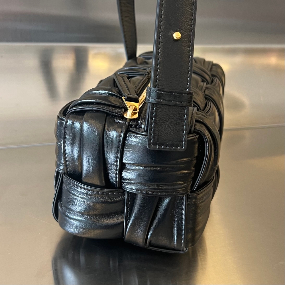 Bottega Veneta Small Brick Cassette 24 cm