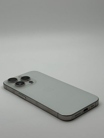 iPhone 15 Pro 256Gb White Titanium