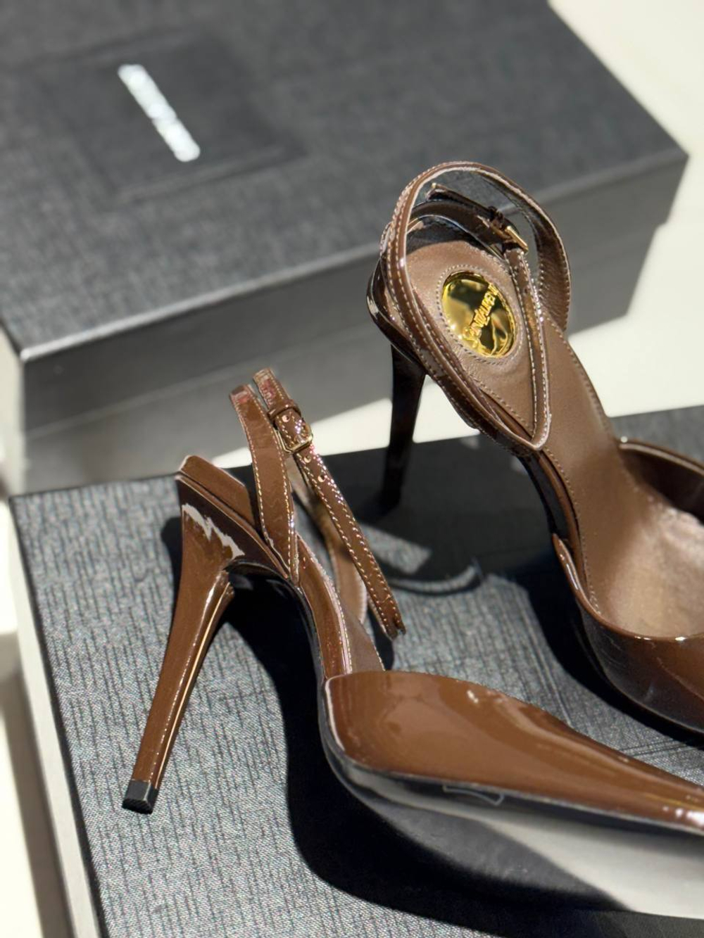 Босоножки Yves Saint Laurent, арт. 480086348