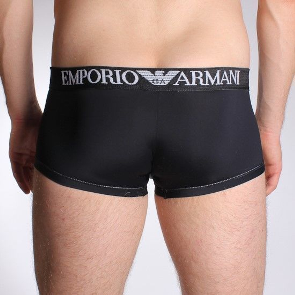 Мужские трусы боксеры черные с черной резинкой и белой надписью Emporio Armani Basic Intimates Boxer