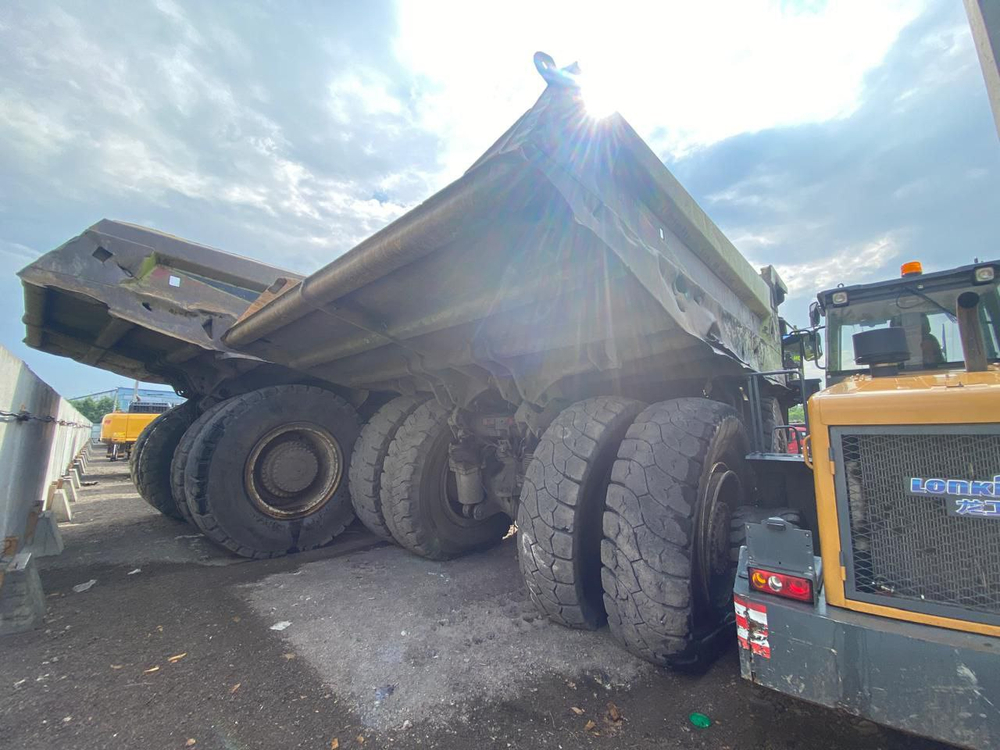 TEREX TR100 4x2 Карьерный самосвал TR100 (Дизельный, 37,8 л, 1065 л.с., АТ)