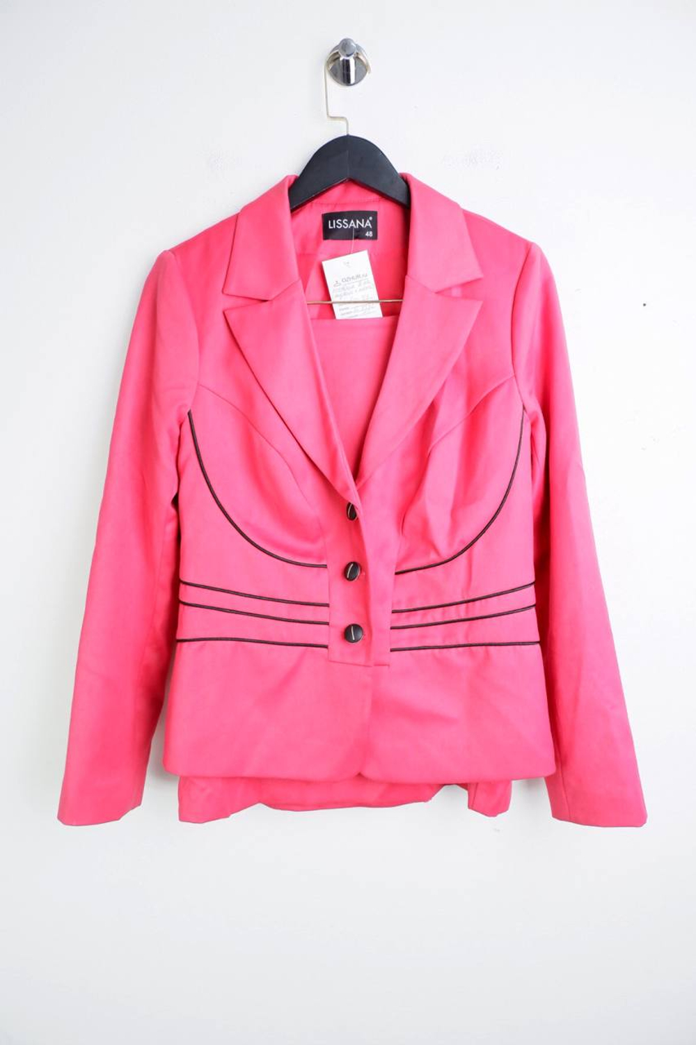 Костюм Lissana для офиса, визуально на 48 размер