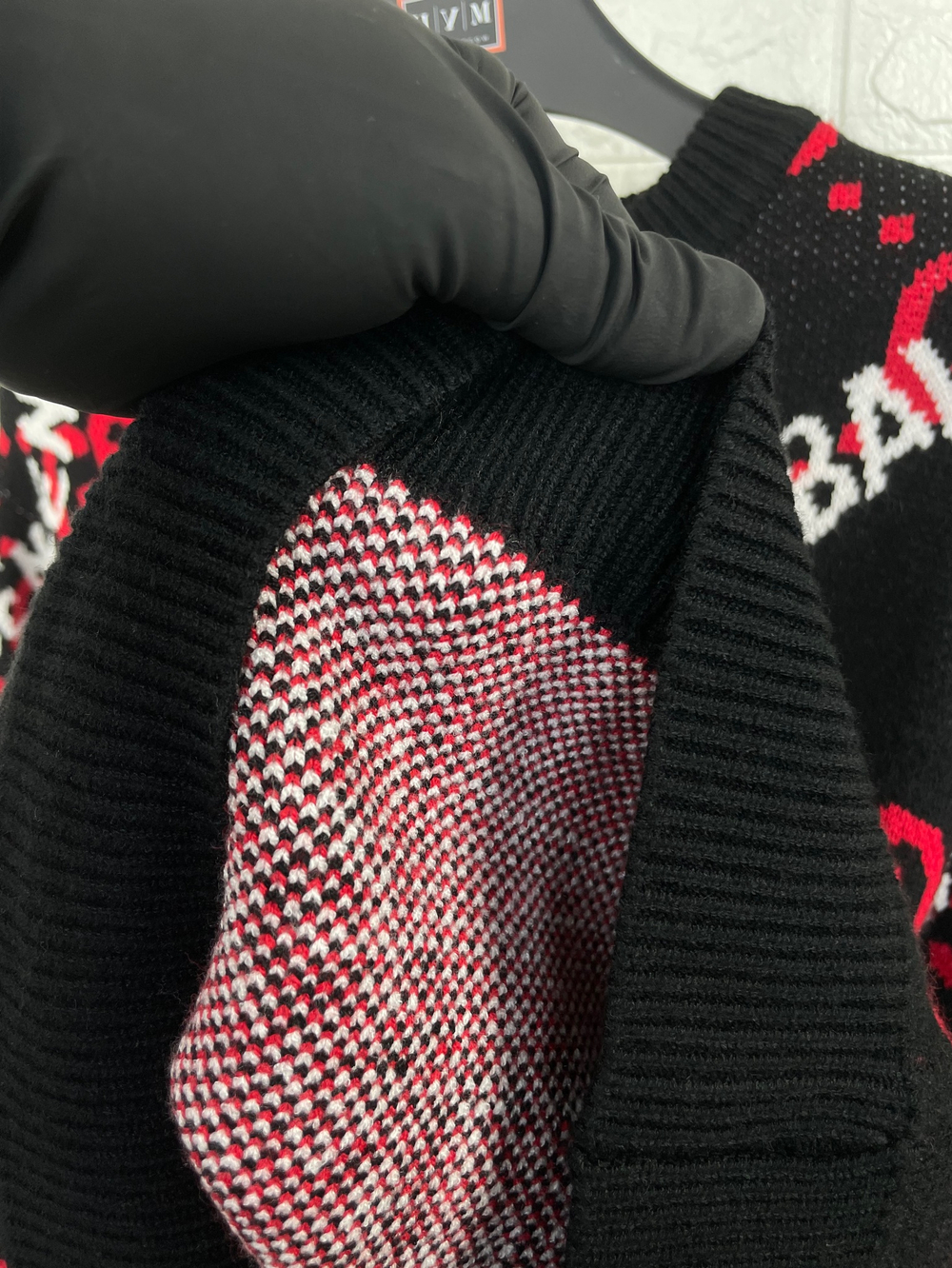Свитер Gucci & Balenciaga