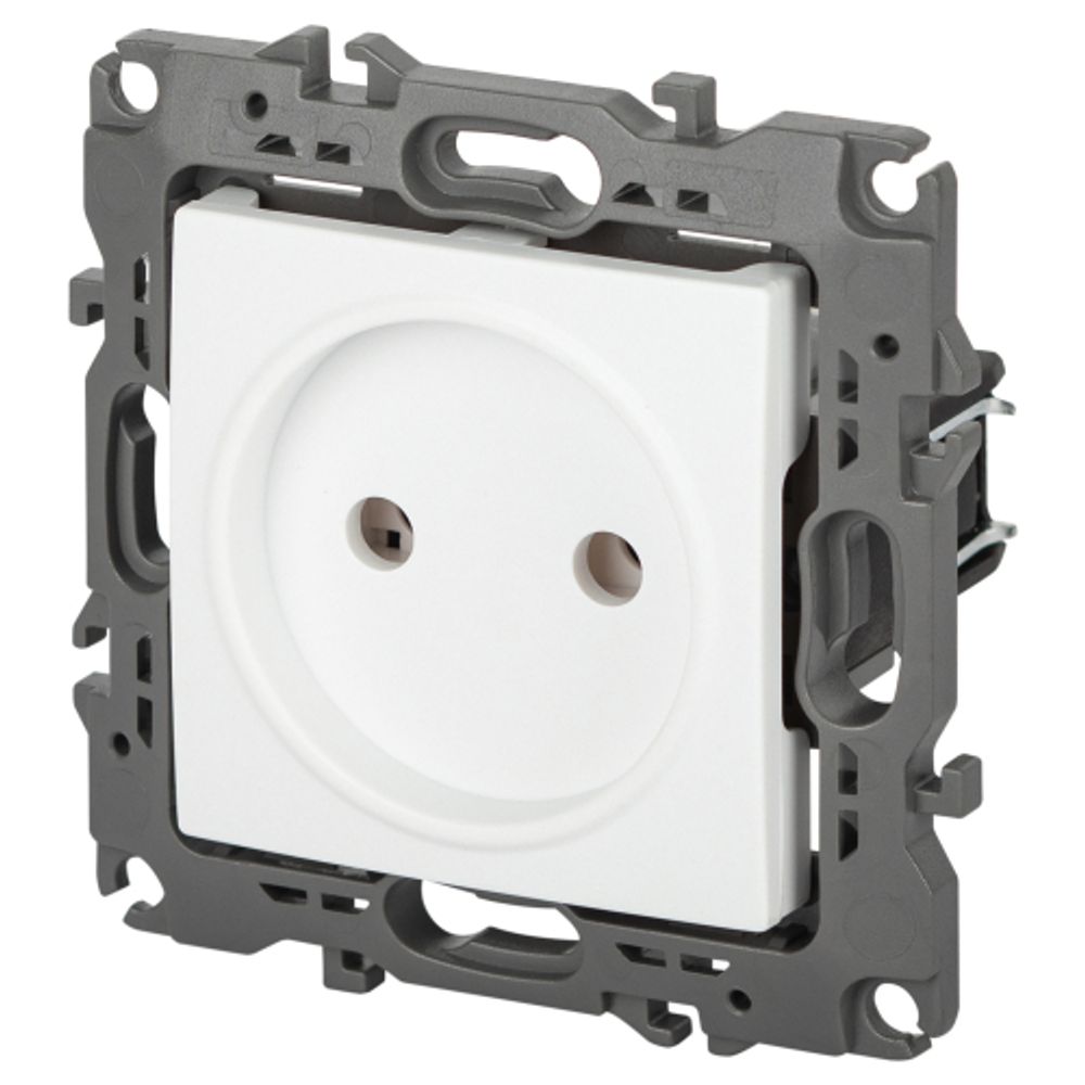 Розетка ЭРА Серия 12 12-2105-01М , 2P, 16А-250В, белый матовый