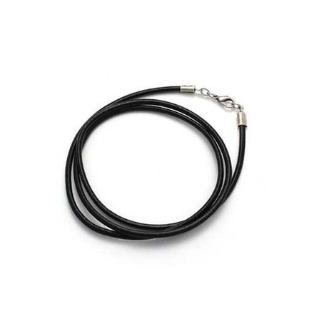 Кожаный шнурок на шею с серебристой застежкой. 3 мм.
