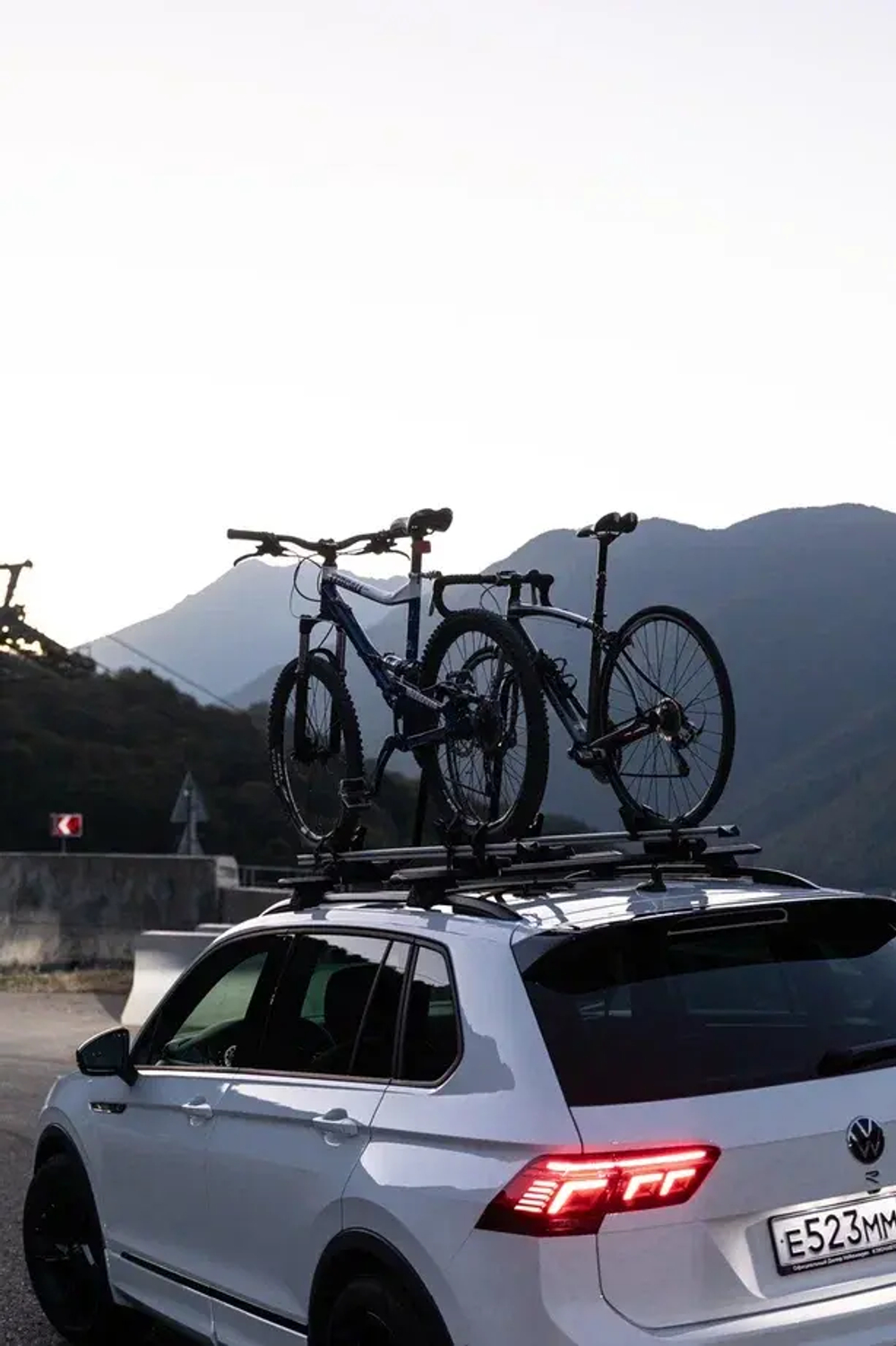 Велокрепления  на крышу автомобиля LUX MASTER