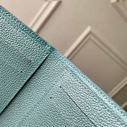Louis Vuitton Lisa Wallet