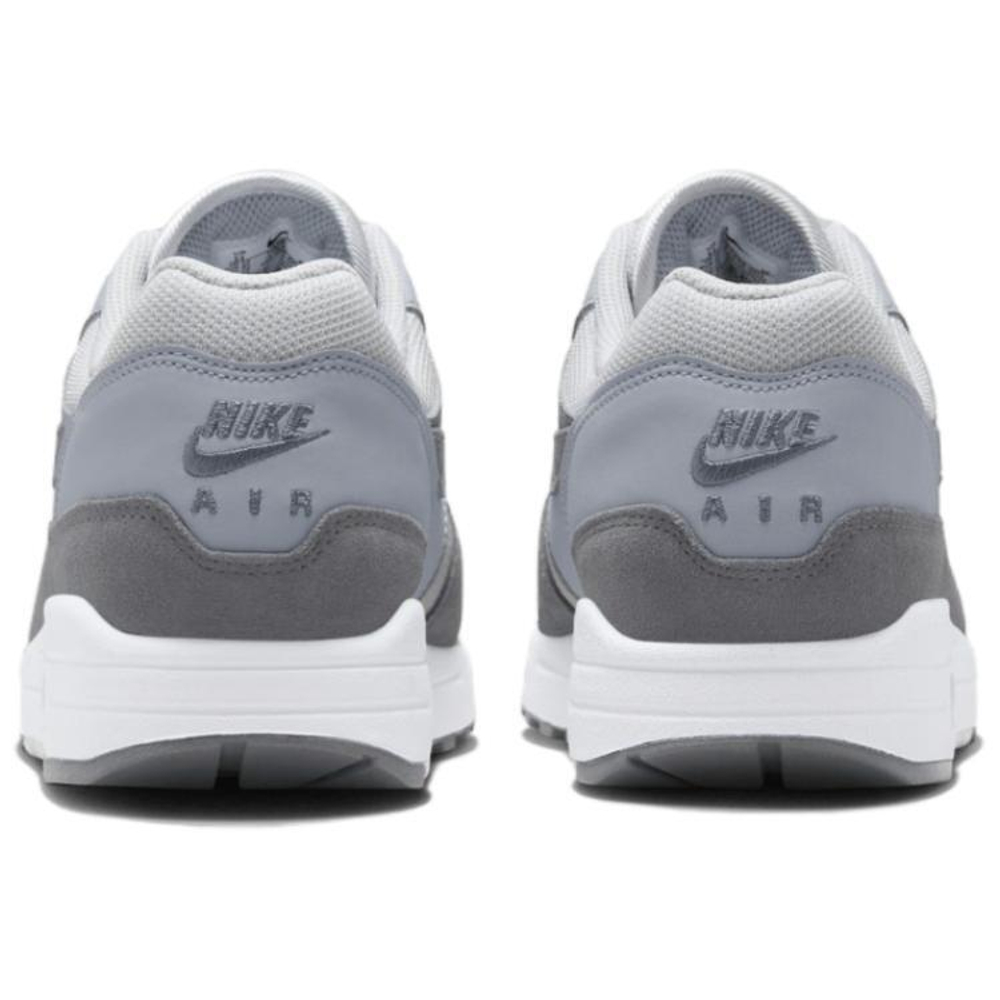 Кроссовки Nike Air Max 1