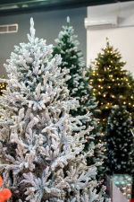 Заснеженная елка «Имперская» (Литая+пвх) от 1.8 м до 2,4 м